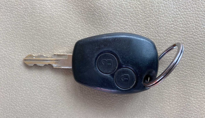 2014 Renault Duster 85 PS RXL DIESEL, Diesel, Manual, 94,424 km, Key Close Up
