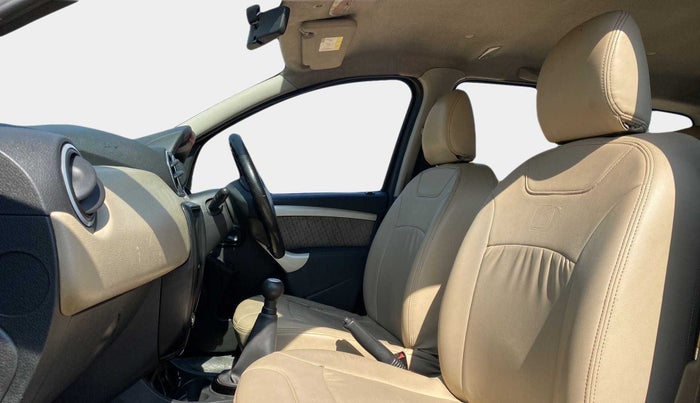 2014 Renault Duster 85 PS RXL DIESEL, Diesel, Manual, 94,424 km, Right Side Front Door Cabin