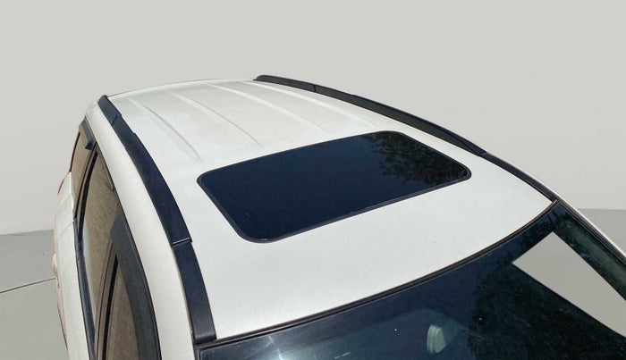 2018 Mahindra XUV500 W10 AT, Diesel, Automatic, 71,884 km, Roof