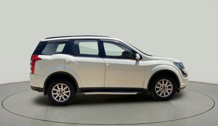 2018 Mahindra XUV500 W10 AT, Diesel, Automatic, 71,884 km, Right Side View