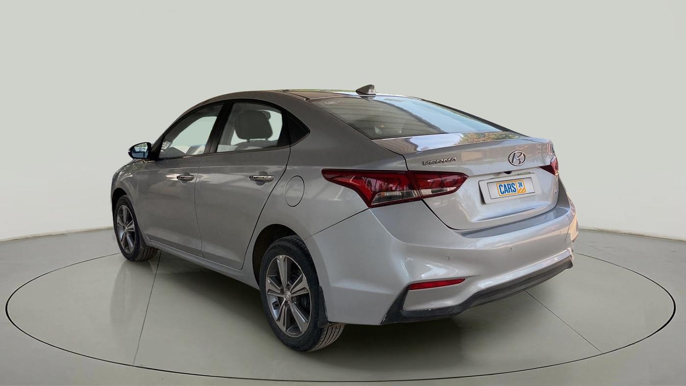 2017 Hyundai Verna 1.6 SX (O) CRDI MT, Diesel, Manual, 1,11,376 km, Left Back Diagonal