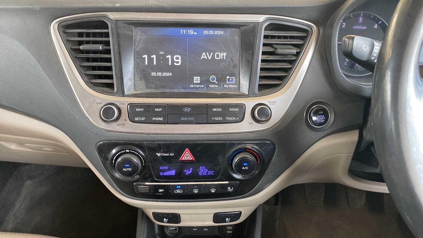 2017 Hyundai Verna 1.6 SX (O) CRDI MT, Diesel, Manual, 1,11,376 km, Air Conditioner