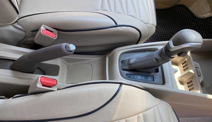 2021 Maruti Ertiga VXI AT SHVS, Petrol, Automatic, 37,603 km, Gear Lever