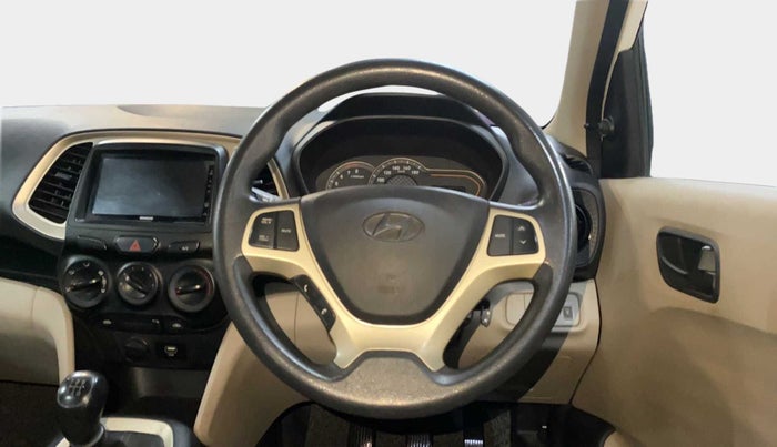 2020 Hyundai NEW SANTRO MAGNA 1.1 CORPORATE EDITION, Petrol, Manual, 38,665 km, Steering Wheel Close Up