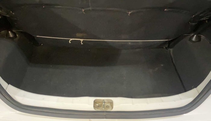 2020 Hyundai NEW SANTRO MAGNA 1.1 CORPORATE EDITION, Petrol, Manual, 38,665 km, Boot Inside