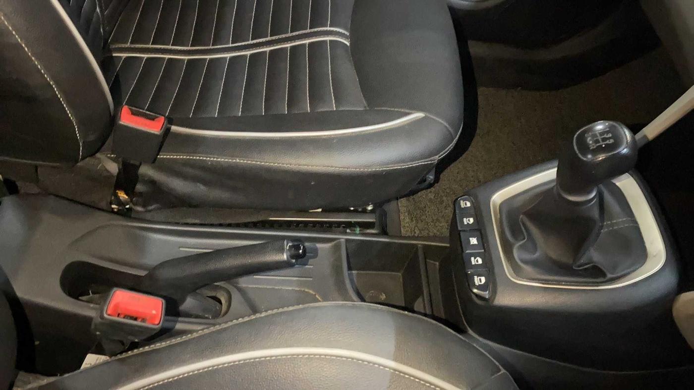 2020 Hyundai NEW SANTRO MAGNA 1.1 CORPORATE EDITION, Petrol, Manual, 38,665 km, Gear Lever