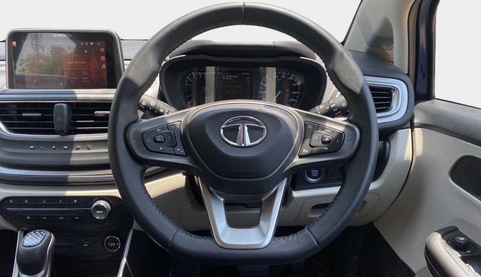 2022 Tata ALTROZ XZA PLUS, Petrol, Automatic, 16,453 km, Steering Wheel Close Up