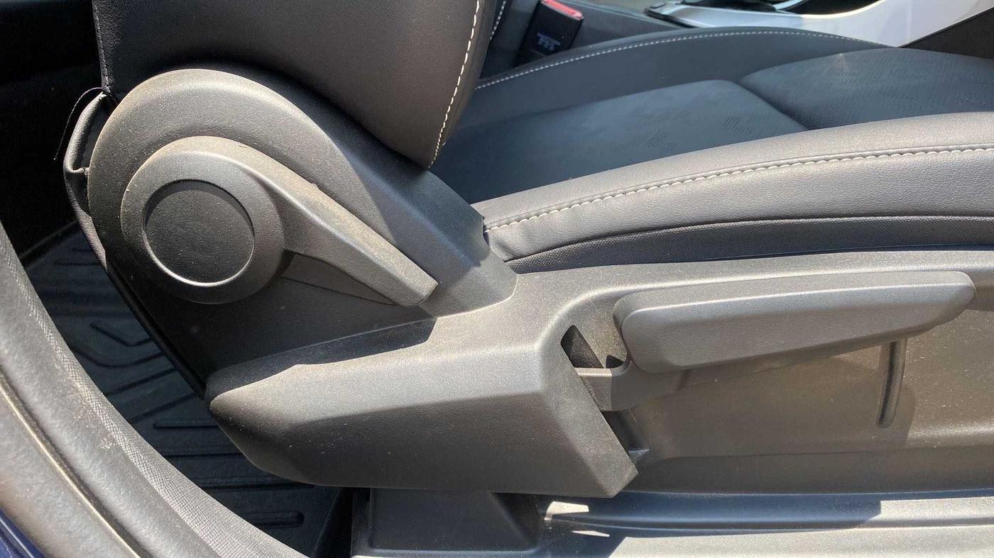 2022 Tata ALTROZ XZA PLUS, Petrol, Automatic, 16,453 km, Driver Side Adjustment Panel