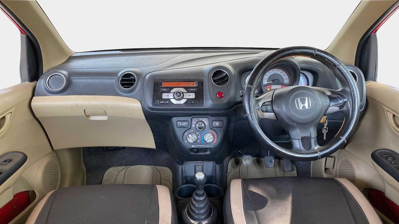 2014 Honda Brio S MT, Petrol, Manual, 97,222 km, Dashboard