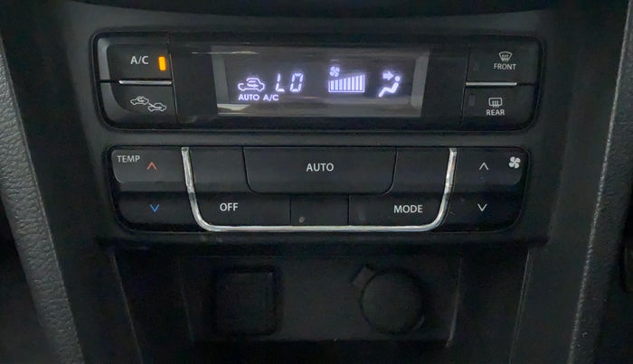 2016 Maruti Vitara Brezza ZDI PLUS DUAL TONE, Diesel, Manual, 49,762 km, Automatic Climate Control