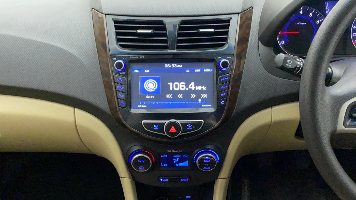 2017 Hyundai Verna 1.6 VTVT SX, Petrol, Manual, 43,556 km, Air Conditioner