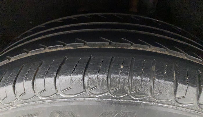 2016 Ford Ecosport TITANIUM+ 1.5L DIESEL, Diesel, Manual, 84,719 km, Left Rear Tyre Tread