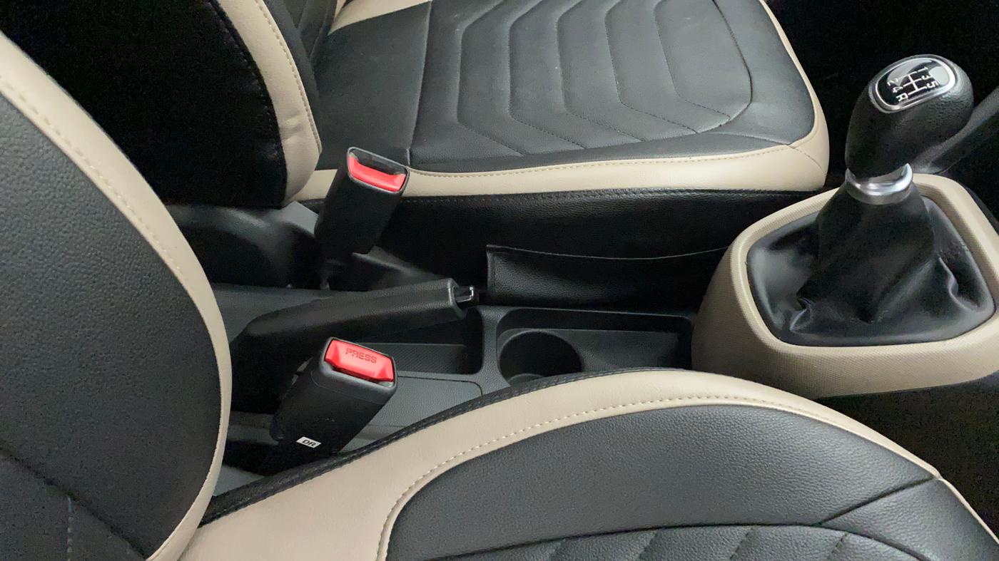 2020 Hyundai Grand i10 SPORTZ 1.2 KAPPA VTVT, Petrol, Manual, 41,445 km, Gear Lever