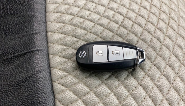 2017 Maruti S Cross ZETA 1.3, Diesel, Manual, 75,214 km, Key Close Up