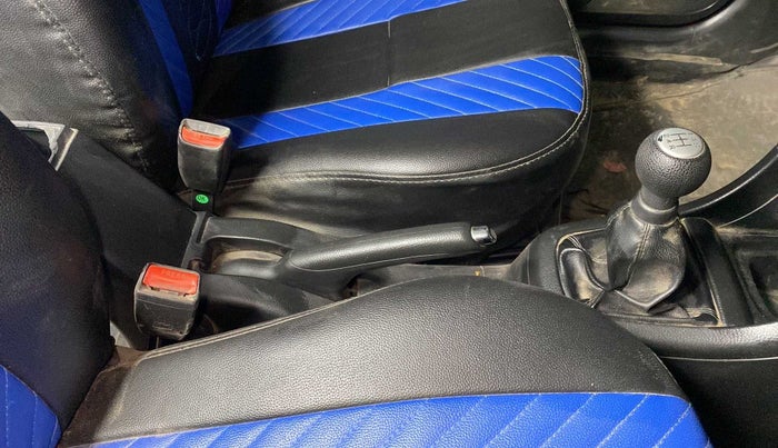 2016 Maruti Swift ZXI, Petrol, Manual, 52,385 km, Gear Lever