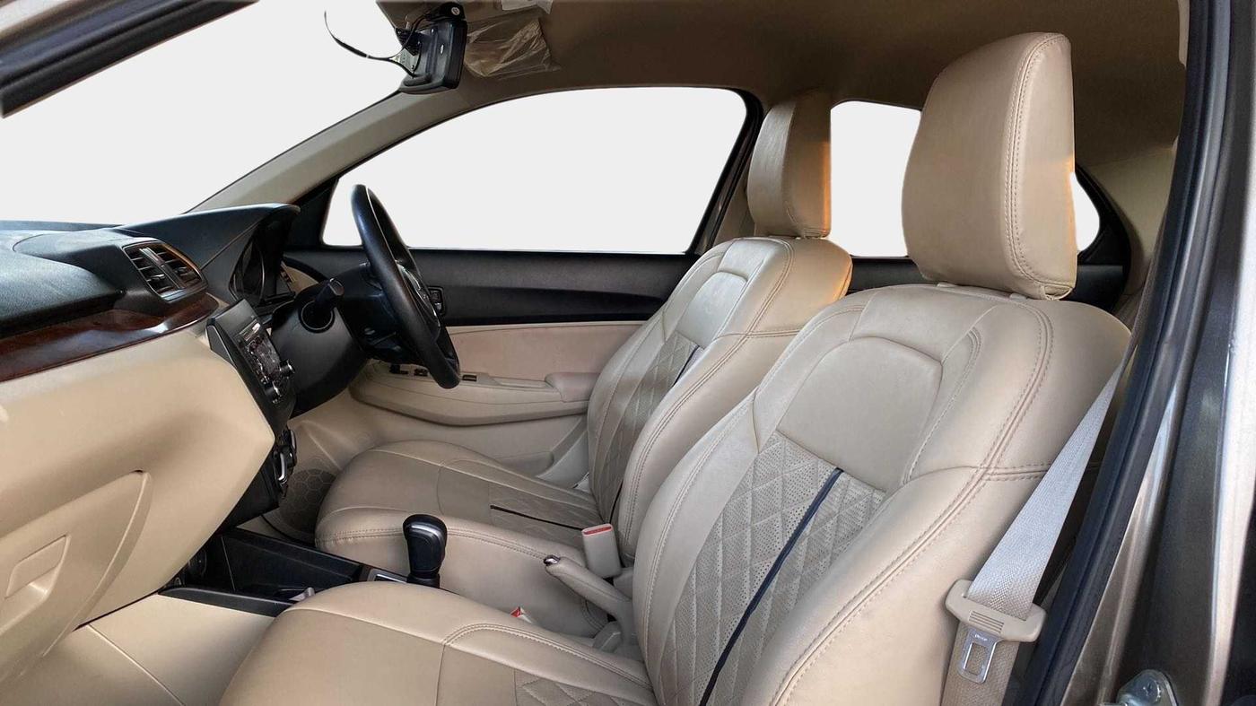 2018 Maruti Dzire VXI AMT, Petrol, Automatic, 43,091 km, Right Side Front Door Cabin