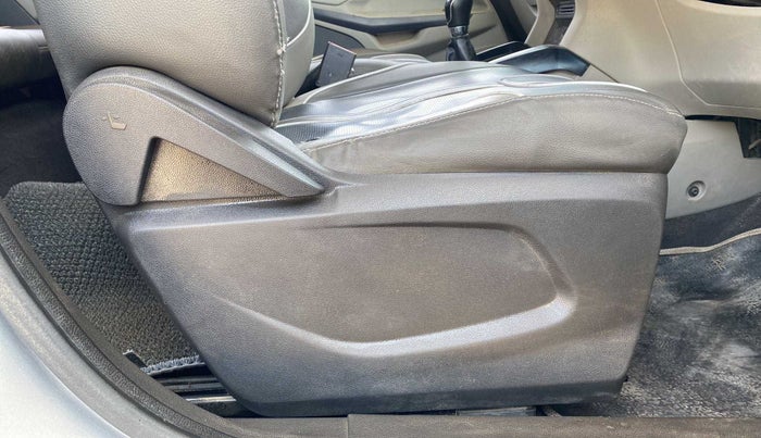 2017 Ford Ecosport AMBIENTE 1.5L DIESEL, Diesel, Manual, 59,634 km, Driver Side Adjustment Panel