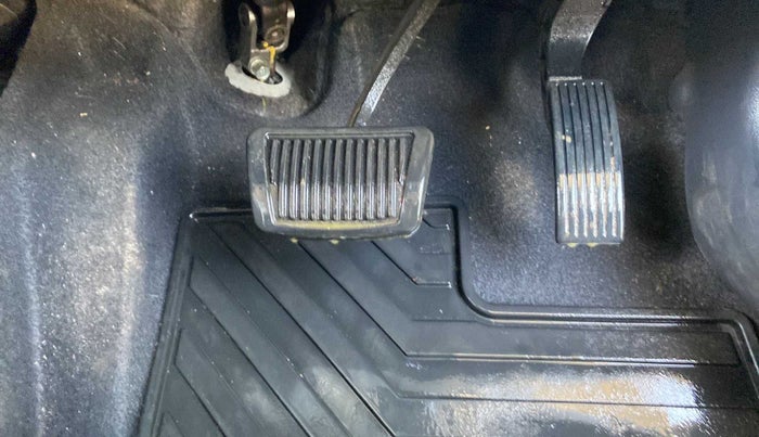 2021 Hyundai GRAND I10 NIOS MAGNA AMT 1.2 KAPPA VTVT, Petrol, Automatic, 5,299 km, Pedals