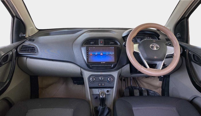 2017 Tata Tiago XM PETROL, Petrol, Manual, 72,749 km, Dashboard