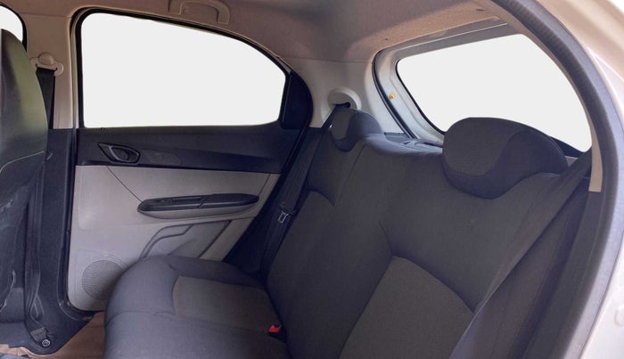 2017 Tata Tiago XM PETROL, Petrol, Manual, 72,749 km, Right Side Rear Door Cabin