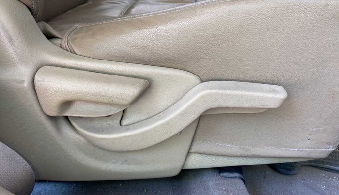 2016 Honda Amaze 1.2L I-VTEC VX, Petrol, Manual, 31,949 km, Driver Side Adjustment Panel