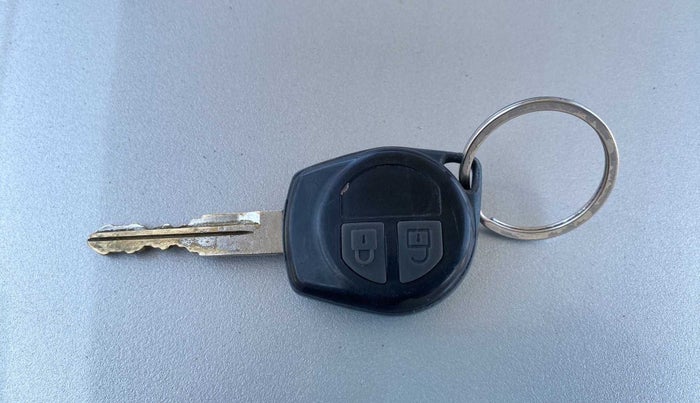 2015 Maruti Swift Dzire VXI, Petrol, Manual, 89,721 km, Key Close Up
