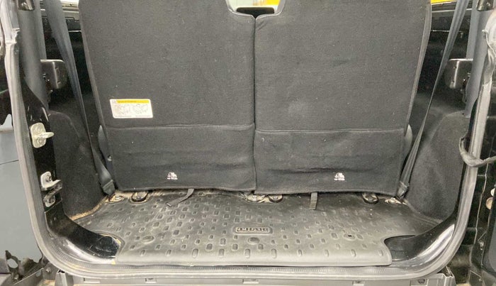 2021 Mahindra Thar LX PETROL HT 4WD AT, Petrol, Automatic, 42,227 km, Boot Inside