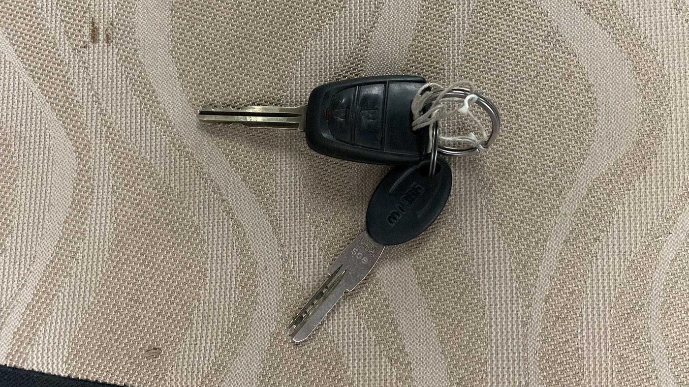 2017 Hyundai Grand i10 MAGNA 1.2 KAPPA VTVT, Petrol, Manual, 21,010 km, Key Close Up