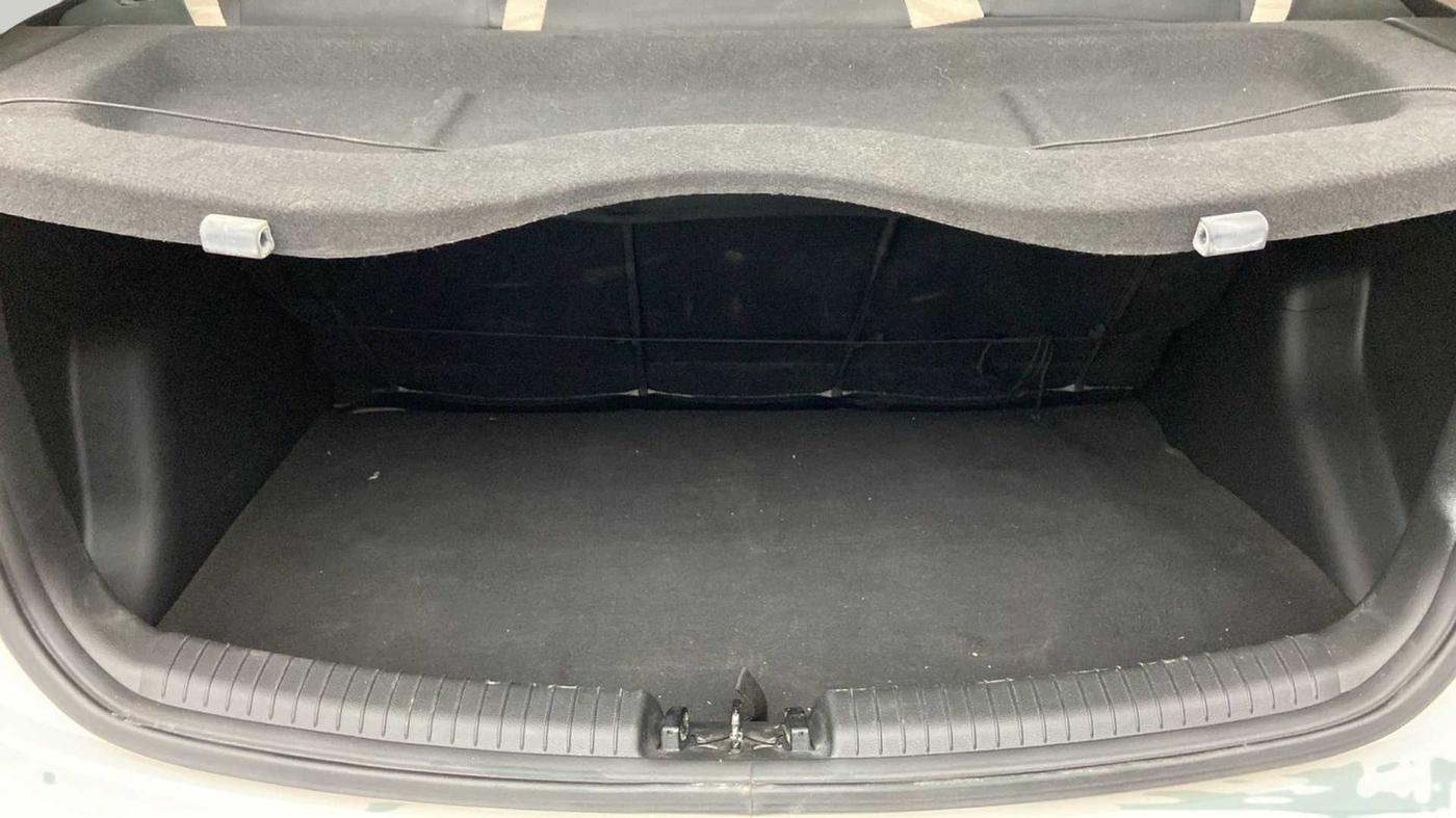 2017 Hyundai Grand i10 MAGNA 1.2 KAPPA VTVT, Petrol, Manual, 21,010 km, Boot Inside