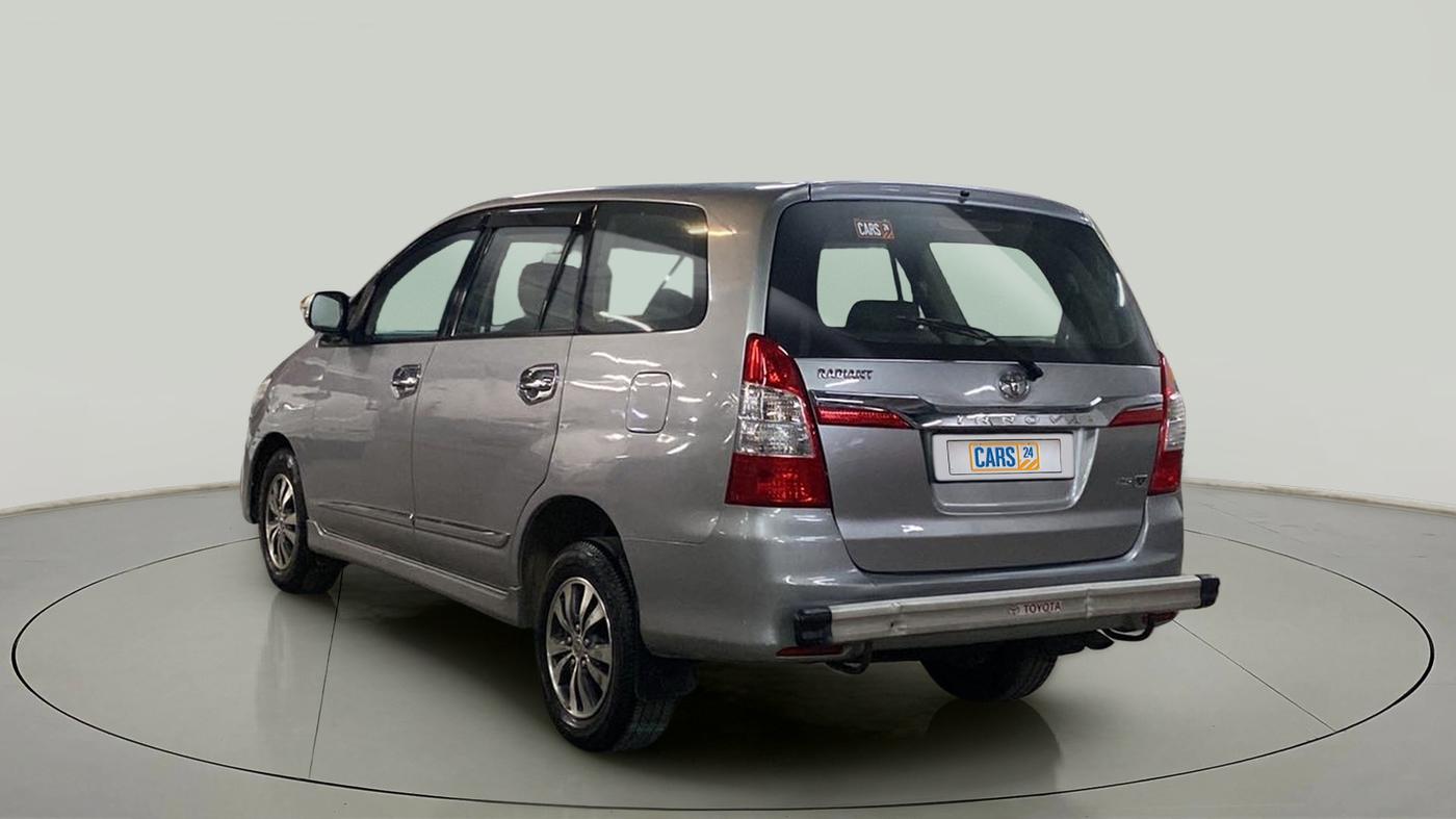 2015 Toyota Innova 2.5 VX 8 STR, Diesel, Manual, 91,054 km, Left Back Diagonal