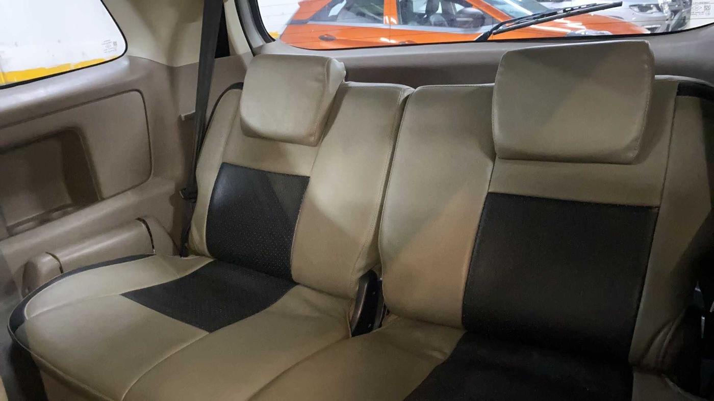 2015 Toyota Innova 2.5 VX 8 STR, Diesel, Manual, 91,054 km, Third Seat Row ( optional )