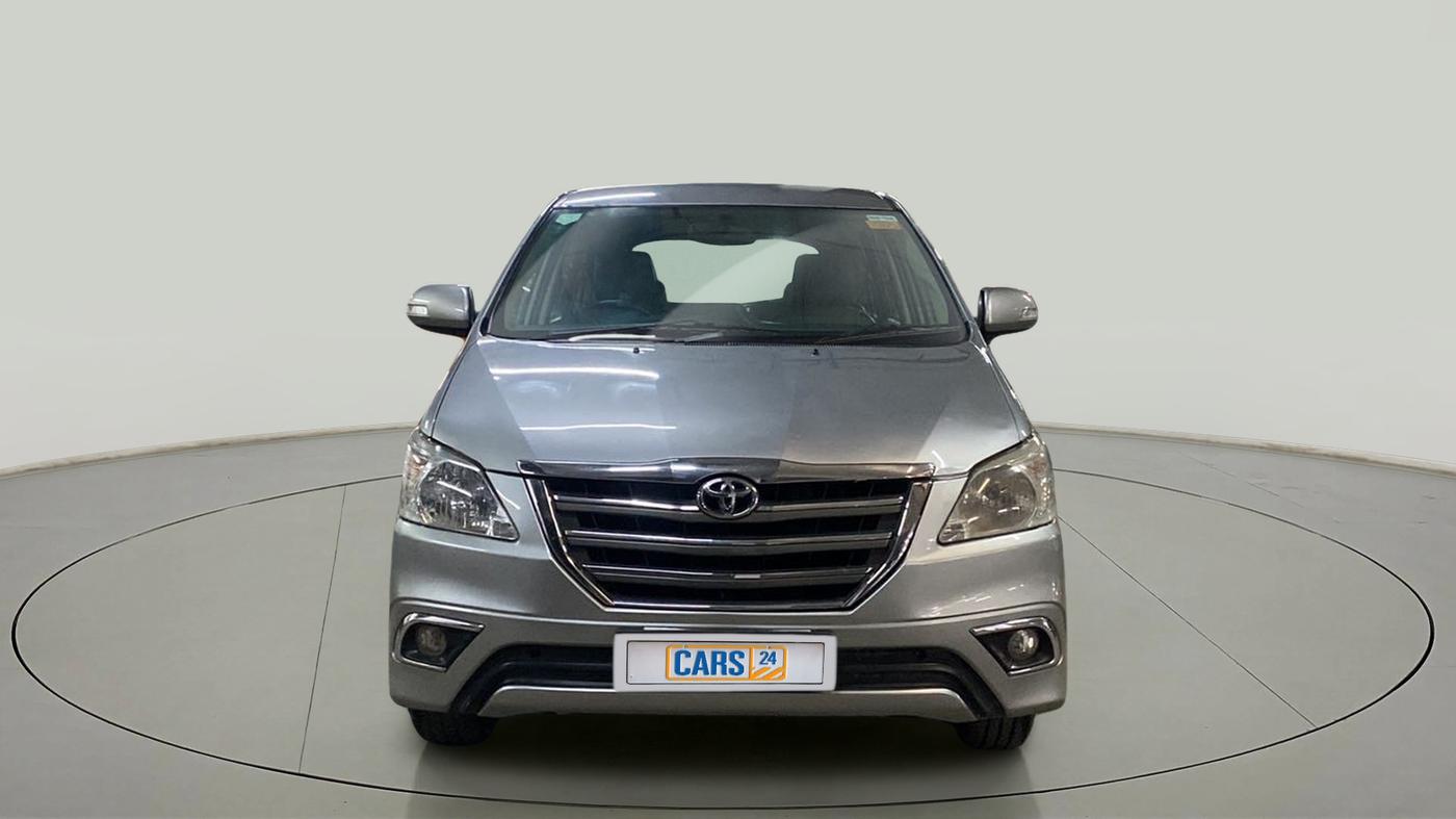 2015 Toyota Innova 2.5 VX 8 STR, Diesel, Manual, 91,054 km, Front