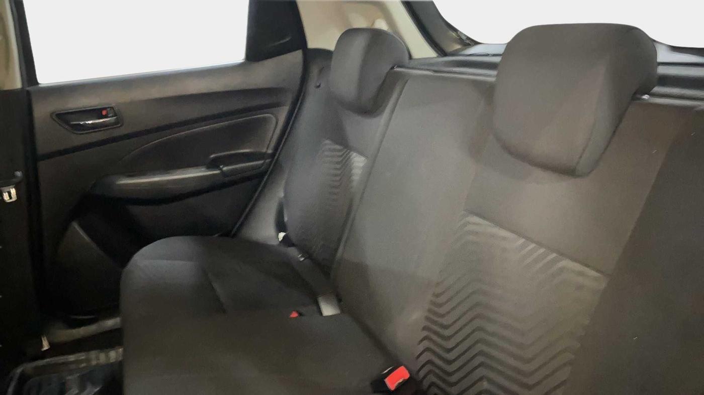 2019 Maruti Swift ZXI, Petrol, Manual, 42,011 km, Right Side Rear Door Cabin