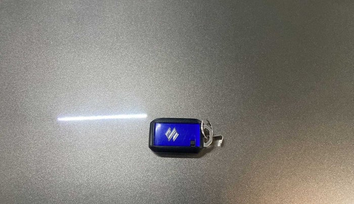 2019 Maruti Swift ZXI, Petrol, Manual, 42,011 km, Key Close Up