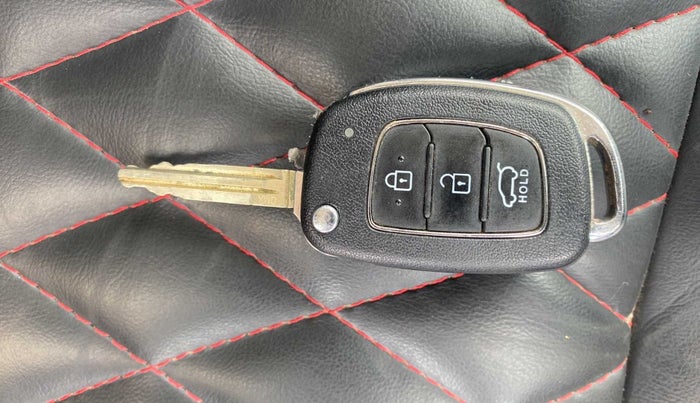 2021 Hyundai VENUE SX 1.0 TURBO, Petrol, Manual, 25,798 km, Key Close Up