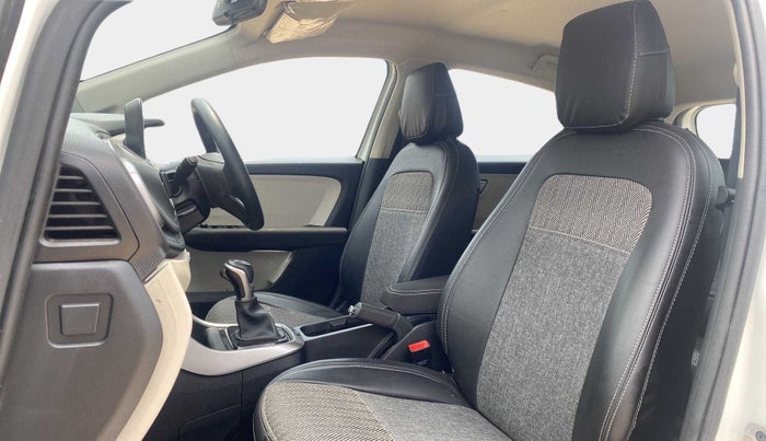 2022 Tata ALTROZ XZA, Petrol, Automatic, 3,780 km, Right Side Front Door Cabin