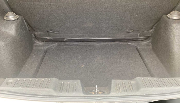 2022 Tata ALTROZ XZA, Petrol, Automatic, 3,780 km, Boot Inside