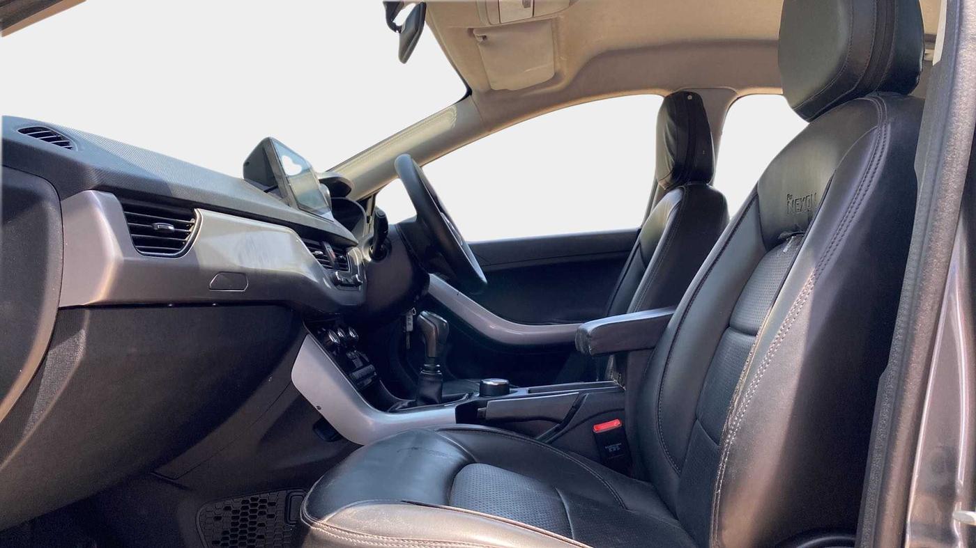2021 Tata NEXON XM PETROL, Petrol, Manual, 33,481 km, Right Side Front Door Cabin