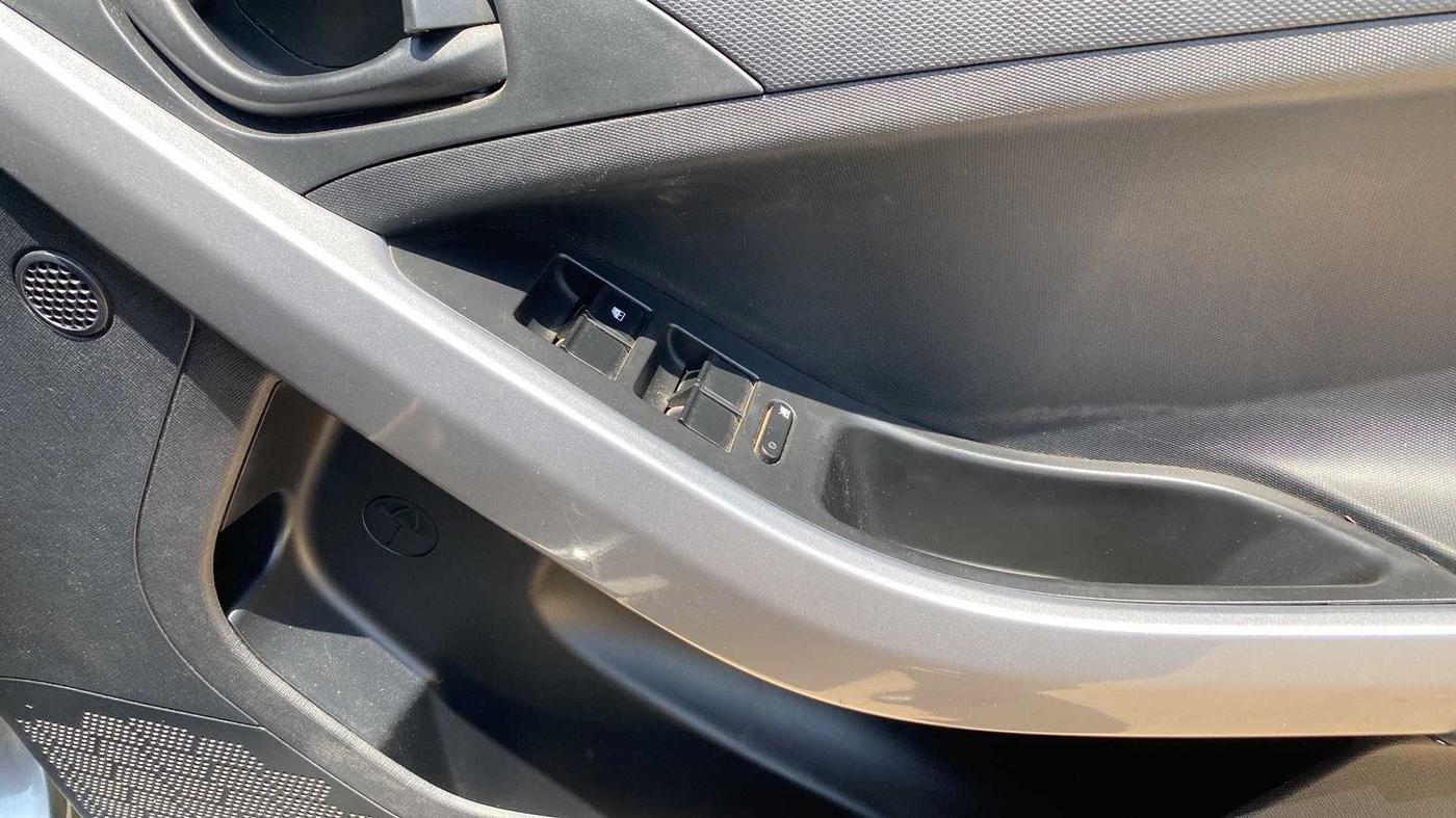 2021 Tata NEXON XM PETROL, Petrol, Manual, 33,481 km, Driver Side Door Panels Control