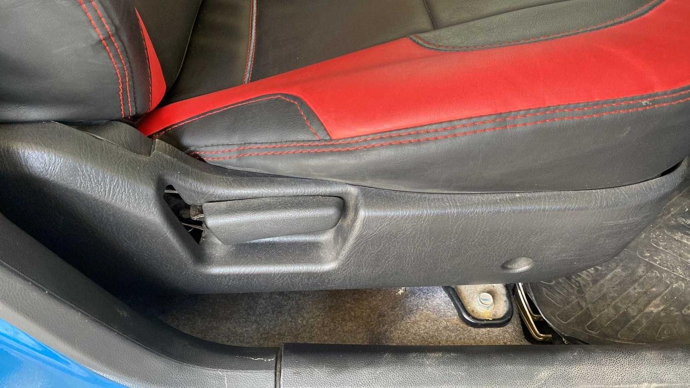 2020 Maruti Alto VXI, Petrol, Manual, 18,764 km, Driver Side Adjustment Panel