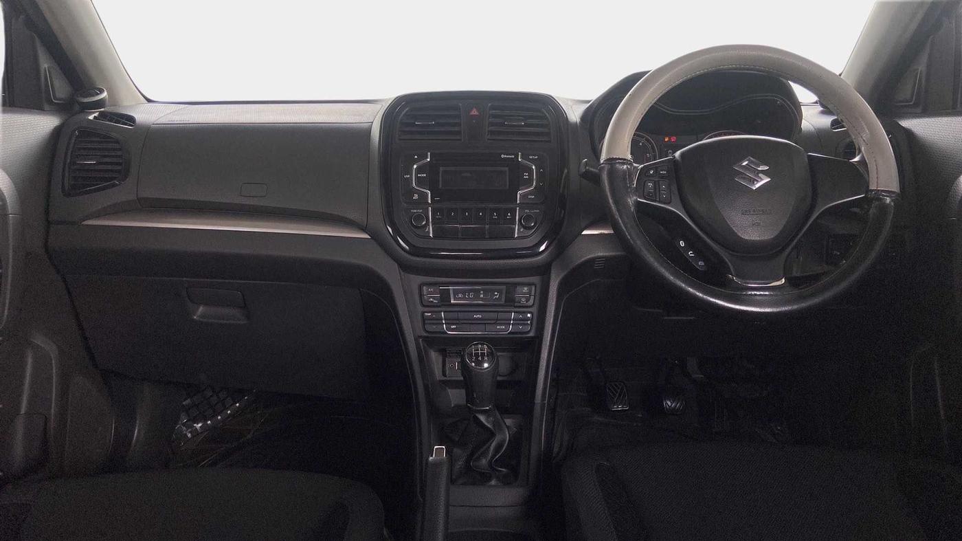 2017 Maruti Vitara Brezza ZDI, Diesel, Manual, 1,09,863 km, Dashboard