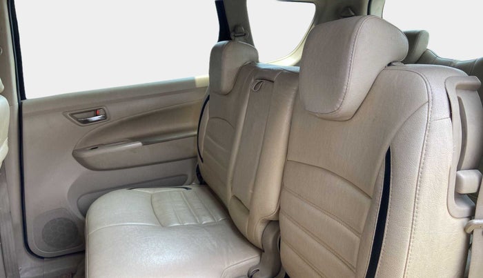 2017 Maruti Ertiga VDI SHVS, Diesel, Manual, 73,559 km, Right Side Rear Door Cabin