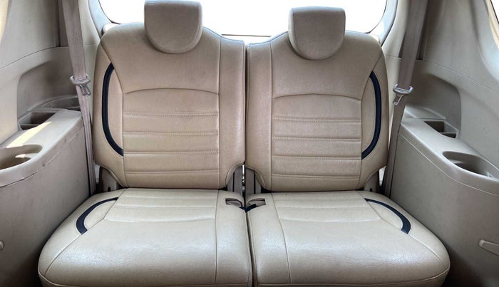 2017 Maruti Ertiga VDI SHVS, Diesel, Manual, 73,559 km, Third Seat Row ( optional )