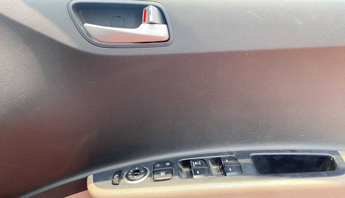2014 Hyundai Grand i10 SPORTZ 1.2 KAPPA VTVT, Petrol, Manual, 42,929 km, Driver Side Door Panels Control
