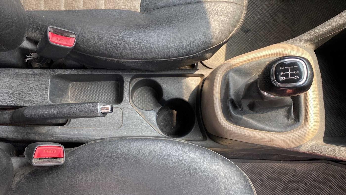 2014 Hyundai Grand i10 SPORTZ 1.2 KAPPA VTVT, Petrol, Manual, 42,929 km, Gear Lever