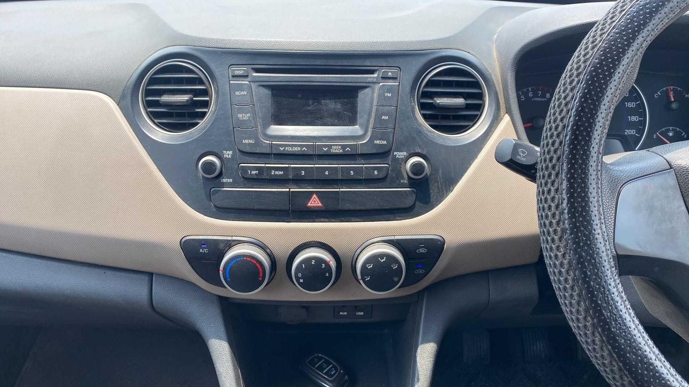2014 Hyundai Grand i10 SPORTZ 1.2 KAPPA VTVT, Petrol, Manual, 42,929 km, Air Conditioner