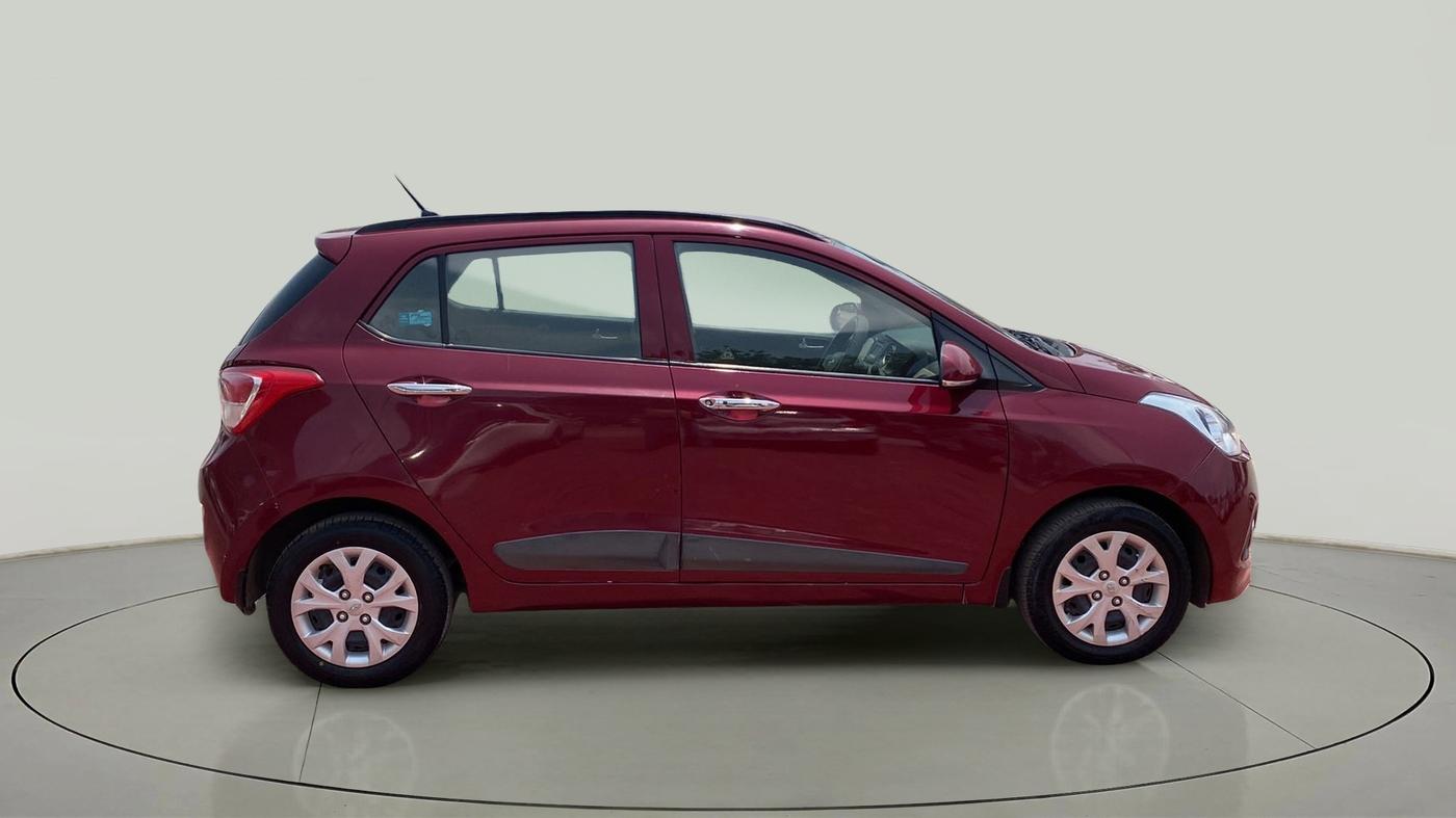 2014 Hyundai Grand i10 SPORTZ 1.2 KAPPA VTVT, Petrol, Manual, 42,929 km, Right Side View