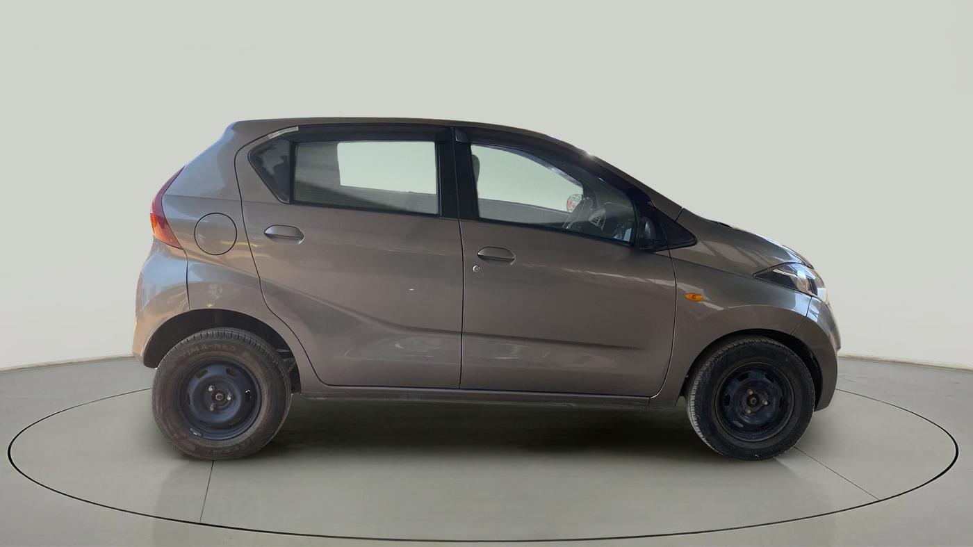 2018 Datsun Redi Go S 1.0 AMT, Petrol, Automatic, 40,230 km, Right Side View