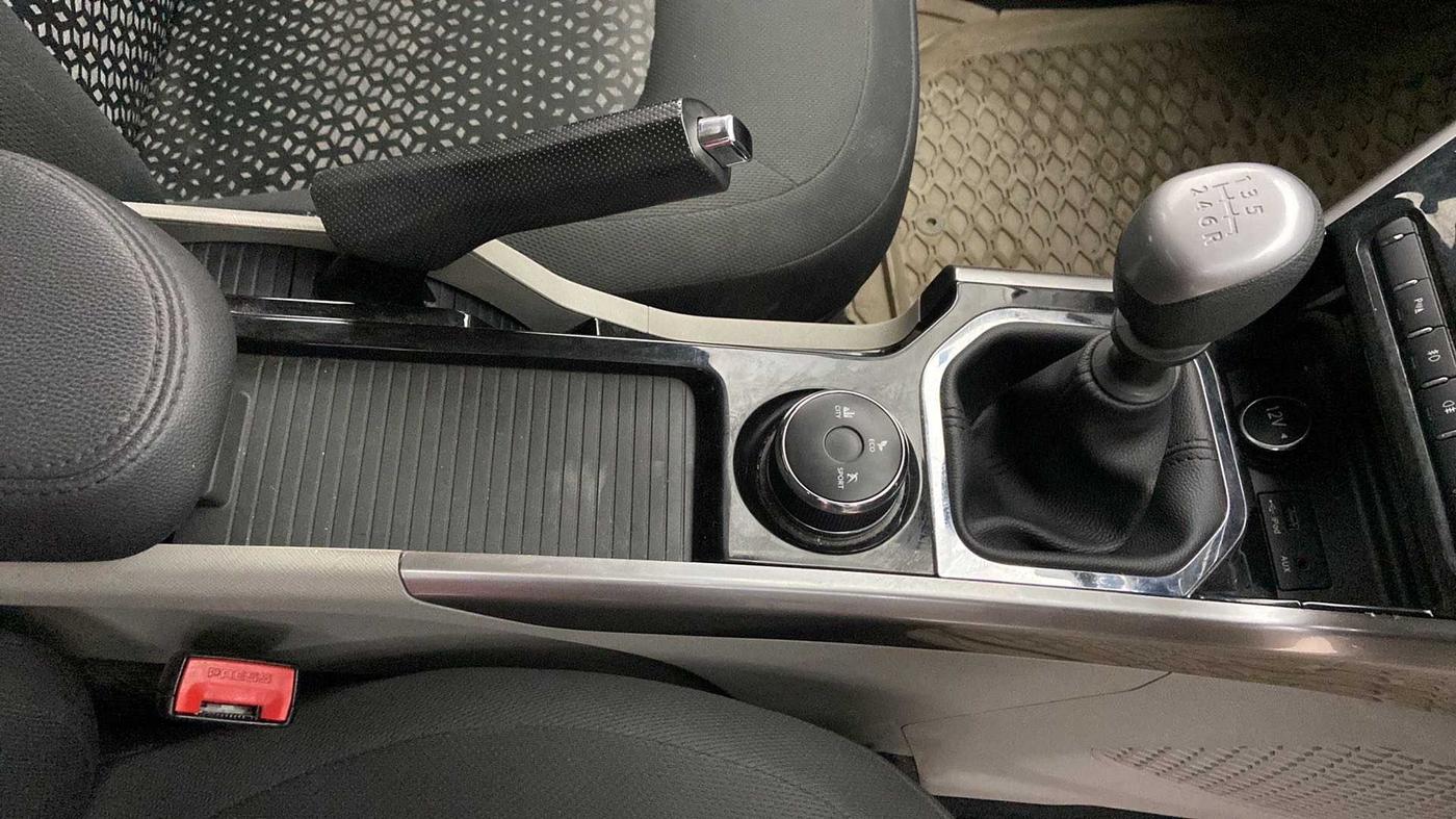 2017 Tata NEXON XZ PLUS PETROL, Petrol, Manual, 68,490 km, Gear Lever