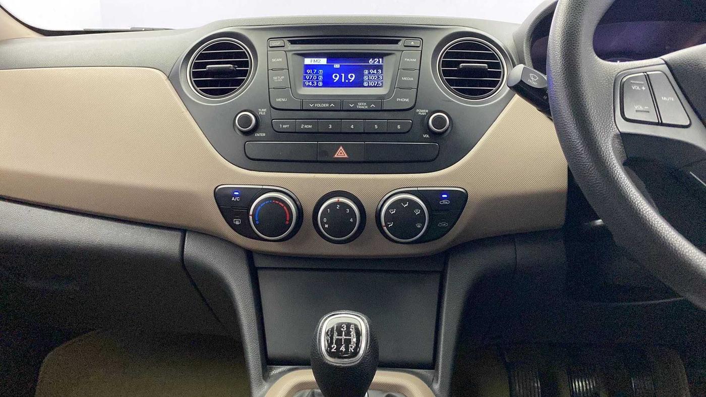 2014 Hyundai Xcent S 1.2, Petrol, Manual, 84,773 km, Air Conditioner
